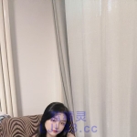 肤白性感大胸两个老师身材好，颜值高，很温柔