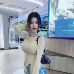 会喷水的妹妹.身材苗条，奶子还挺大，插进去水很多，容...
